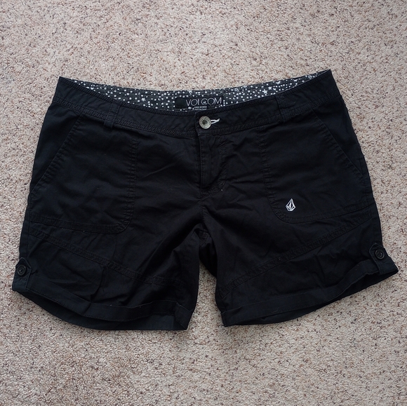Volcom Shorts - Picture 1 of 7